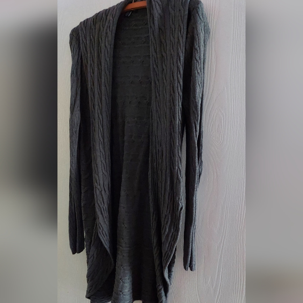 Like New Tommy Hilfiger Women's Lond Gray Cable Knit Sweater